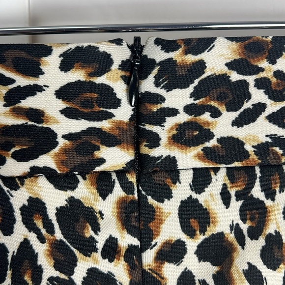 Messini Leopard Print Pleated Stretch A-Line Skirt Size Medium NWT - Picture 6 of 8